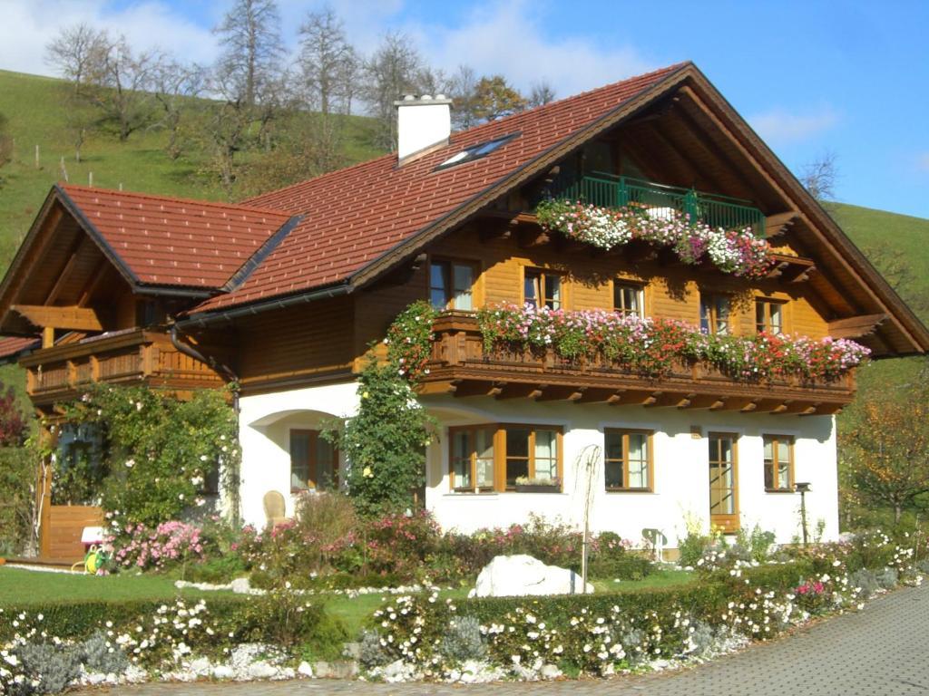 Hôtel Haus Loidl à Sankt Gallen Extérieur photo